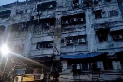 کولکتہ کے ہوٹل میں آگ لگنے سے 4 سالہ بچے سمیت 8 افراد ہلاک