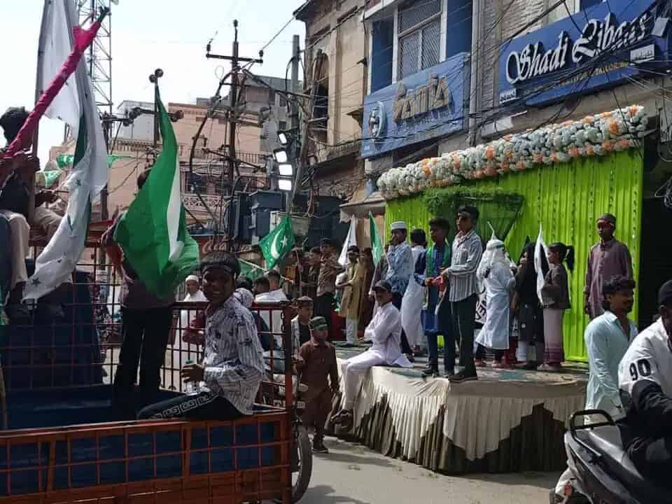 پاکستانی عوامی جلسہ، سیاسی ریلی، عوام اور رہنما، احتجاجی مظاہرہ.