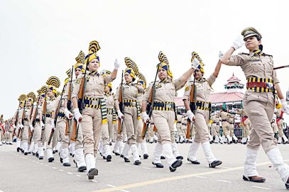 1057پولیس اہلکاروں کو بہادری کے تمغوں سے نوازا گیا