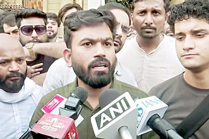 کاکروچ جنتا پارٹی کی 10اکتوبر کو نوجوانوں سے دہلی پہنچنے کی اپیل