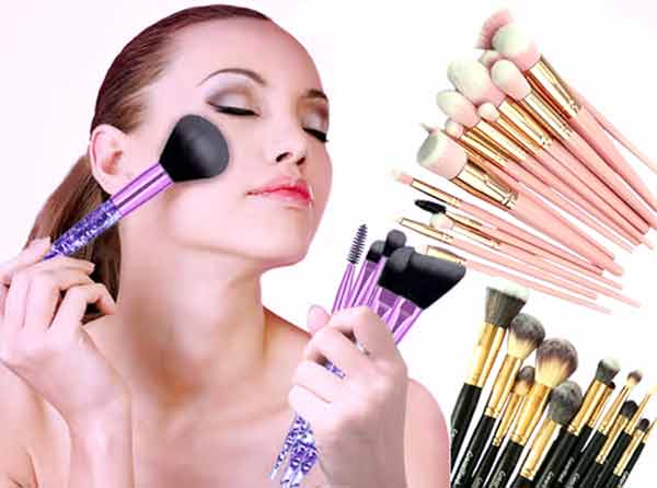 خوبصورتی کے لیے میک اپ برش اور کٹ کا استعمال.