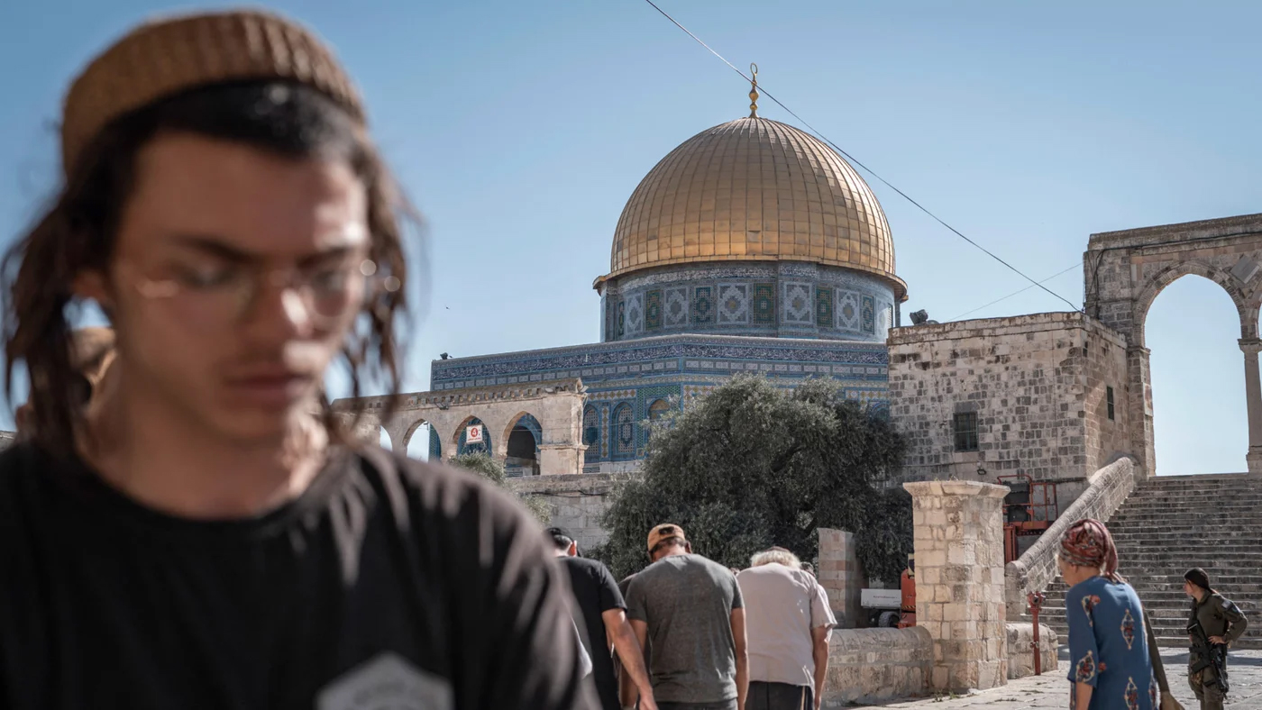 مقبوضہ بیت المقدس کا تاریخی مسجد اور گنبد کا منظر.