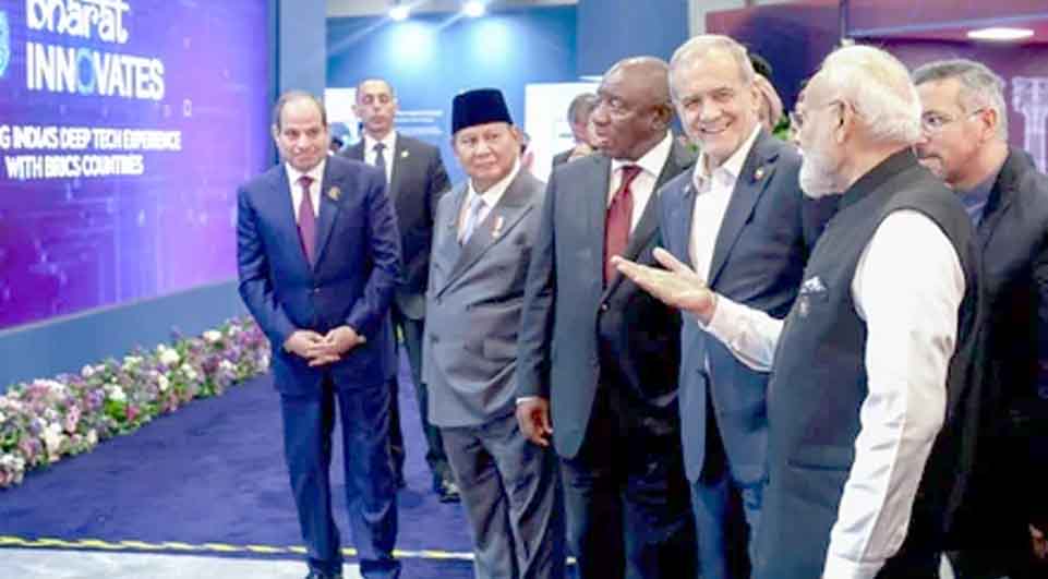 بین الاقوامی کاروباری رہنماؤں کی ملاقات، جدید ٹیکنالوجی اور معیشتی ترقی پر تبادلہ خیال.