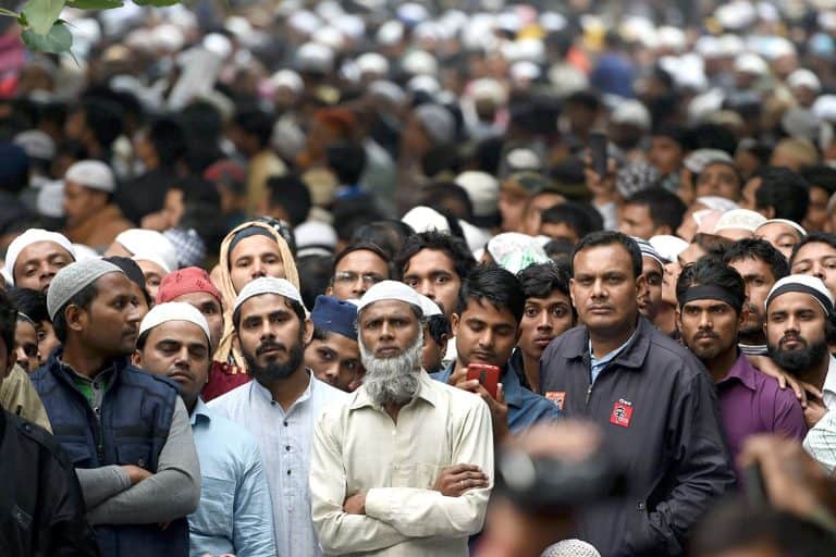 پاکستان میں عوام کا بڑا اجتماع، مذہبی اور سماجی رہنما موجود.