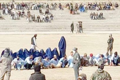 غیر قانونی افغان مہاجرین کی ایران سےملک بدری کے عمل میں تیزی