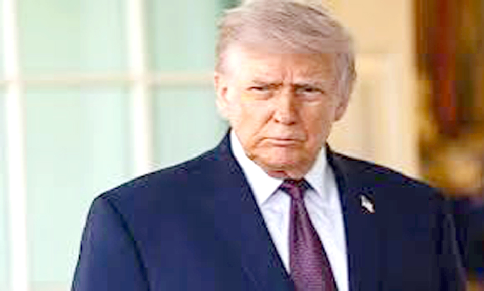 امریکی سابق صدر ڈونلڈ ٹرمپ کی سرکاری تصویر.