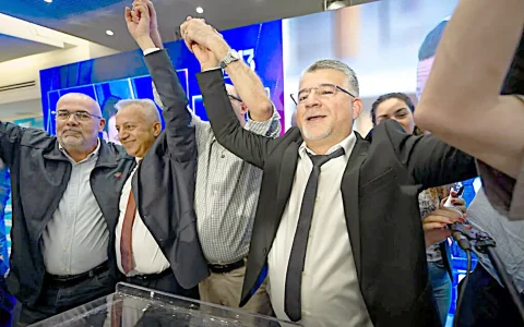 اسرائیلی انتخابات : نیتن یاہو اور آئزنکوٹ اکثریت سے محروم