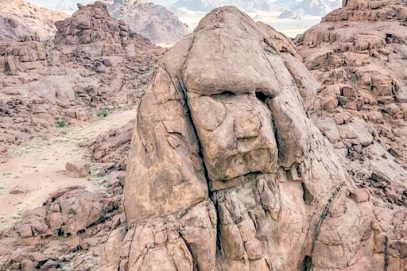 سعودی عرب ۔ حائل ریجن کا ’’ جبلِ ابوالہول‘‘ منفرد چٹانی ساخت کا شاہکار