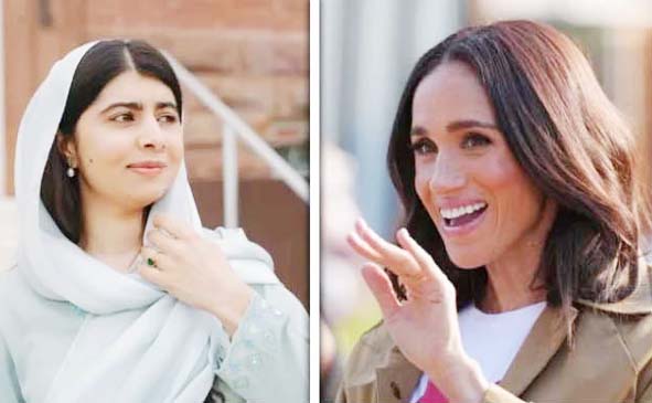 دو خواتین خوشگوار گفتگو میں مصروف، ایک ہنس رہی ہے.